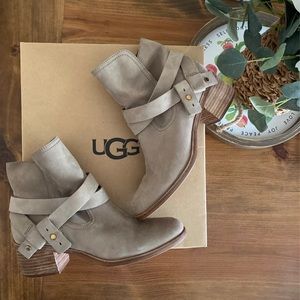 UGG Leather Merona Boots Size 8